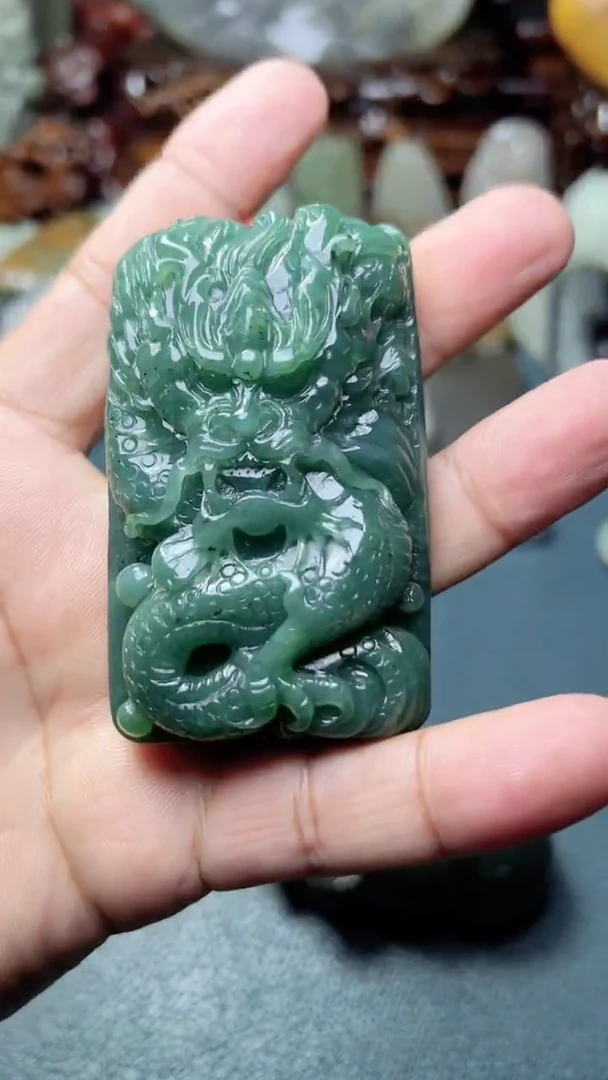 未镶嵌和田玉把件-