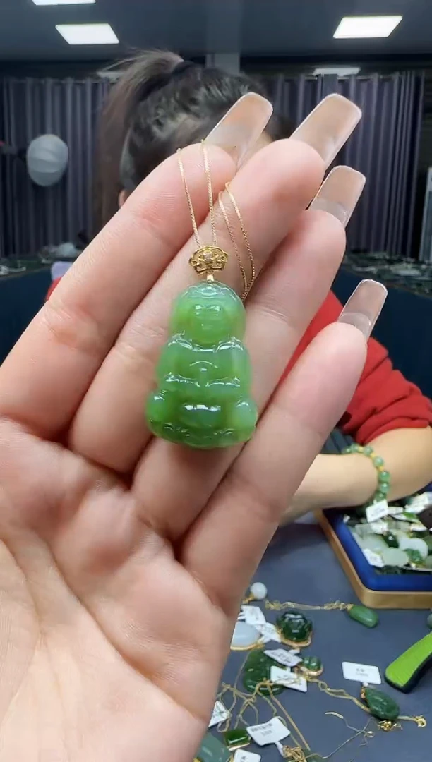 【闪购商品】和田玉挂件18K金镶嵌1