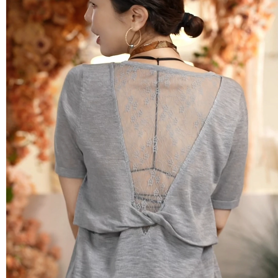 【叭哒不惑】画女郎 蕾丝领口设计感百搭T恤女时尚宽松短袖上衣