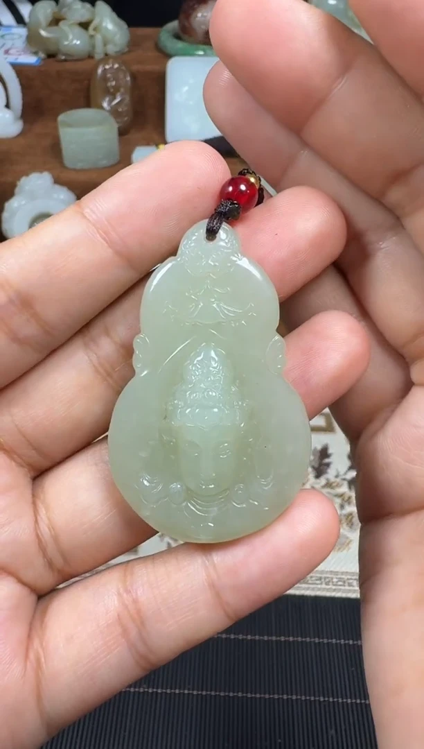 颈饰未镶嵌和田玉1