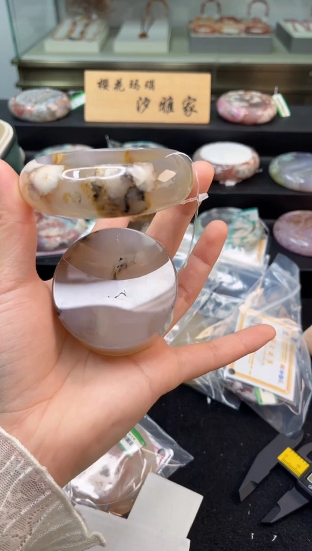 未镶嵌手镯石英质玉58圈口（赠品镯心）3009017