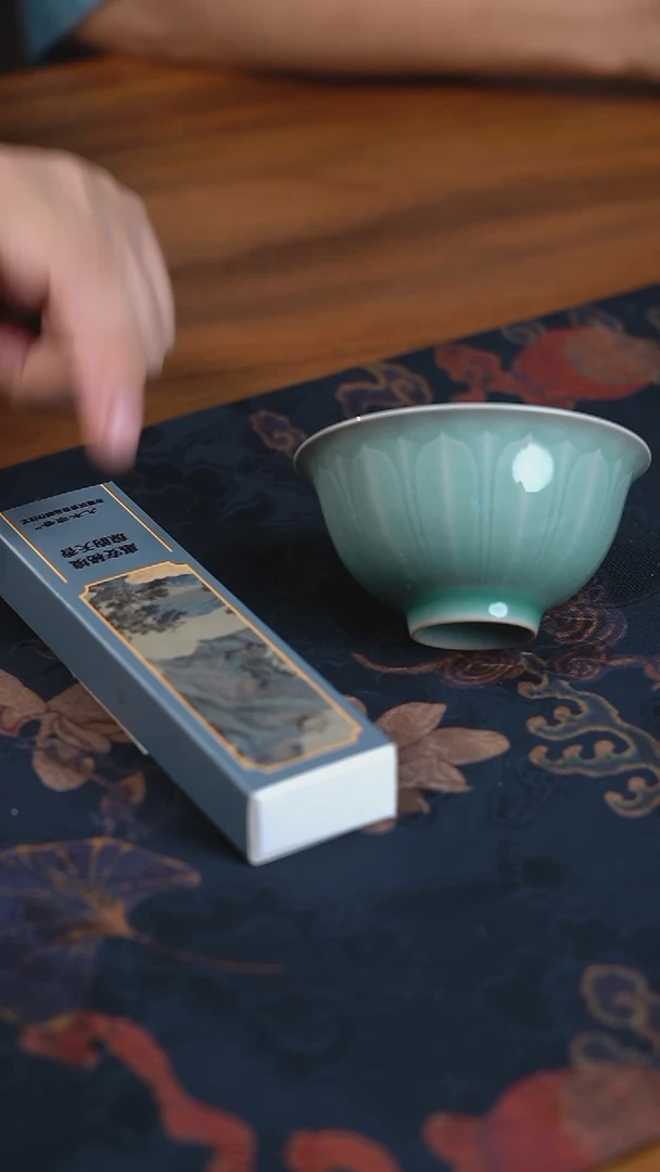 莲瓣主人杯+天然沉香一盒2