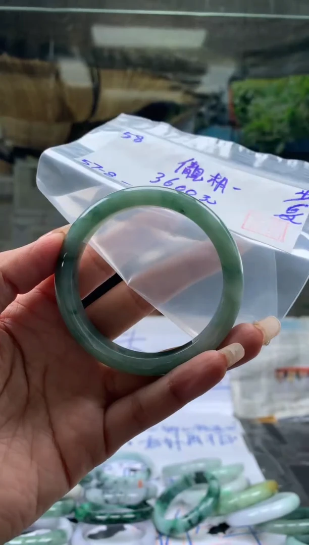 翡翠手镯未镶嵌翡翠手镯 下单联系小耳机#58