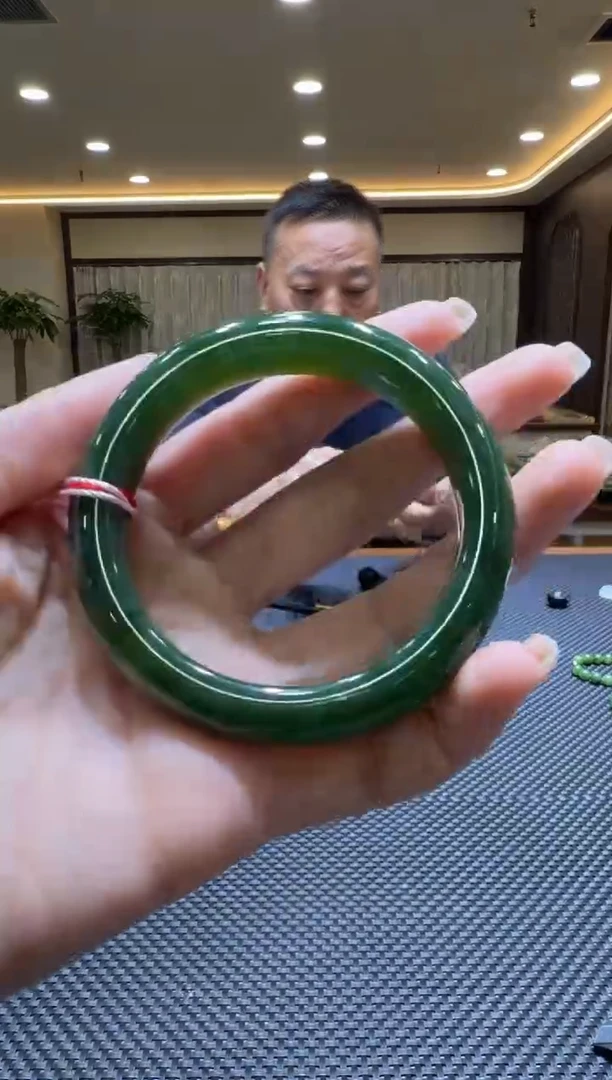 颈饰未镶嵌和田玉手镯57