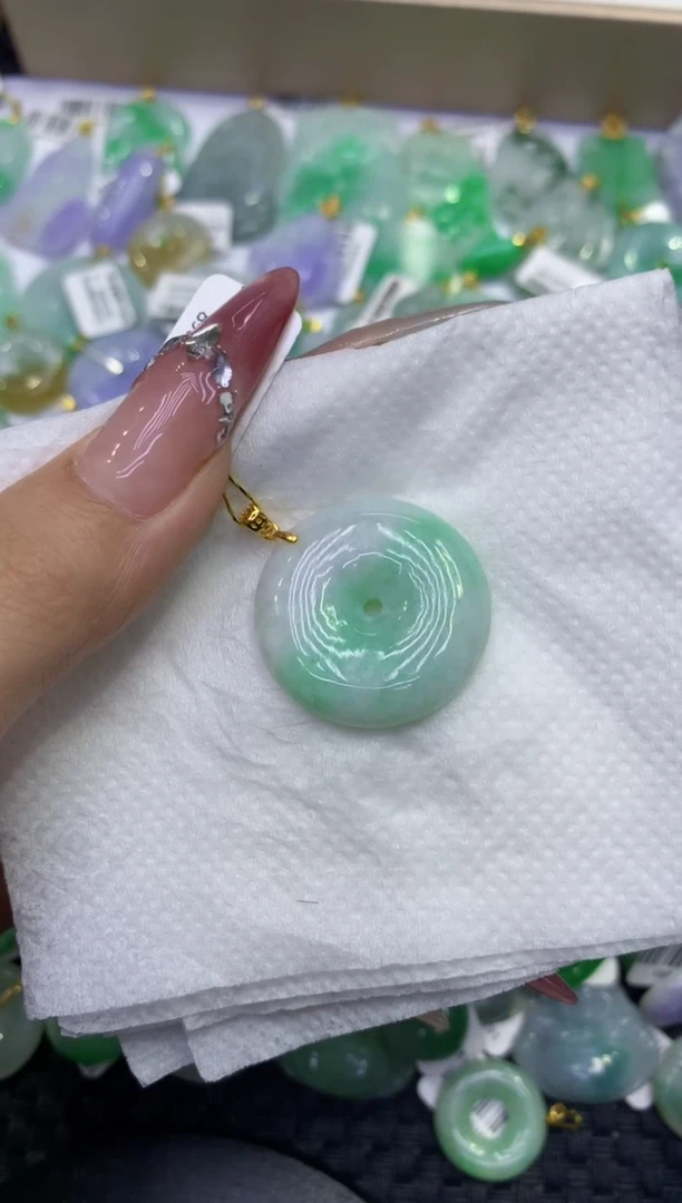 颈饰未镶嵌翡翠天然缅甸A货翡翠