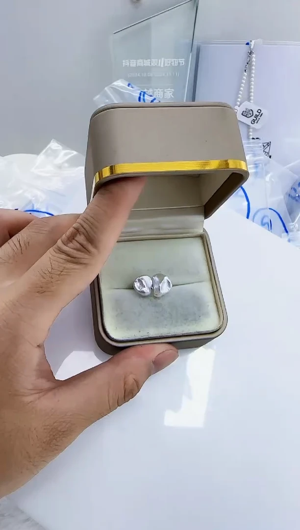 银S925镶嵌淡水珍珠DA珍珠耳饰  y155