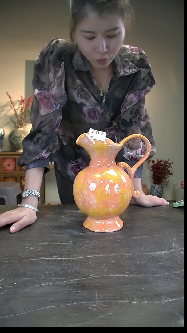 景德镇陶瓷花瓶高23口径6公分