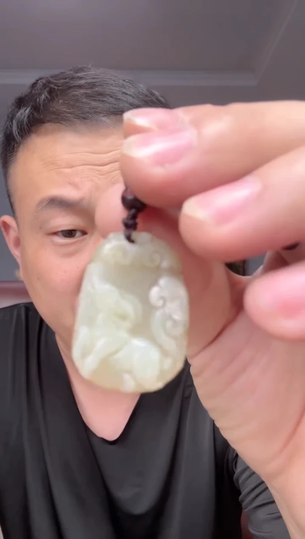 和田玉未镶嵌颈饰1