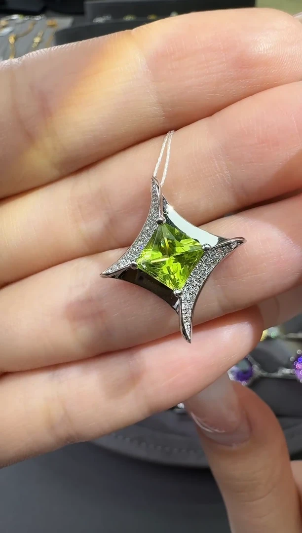 吊坠(不含链)银S925镶嵌橄榄石1.5ct【七天鉴赏期】