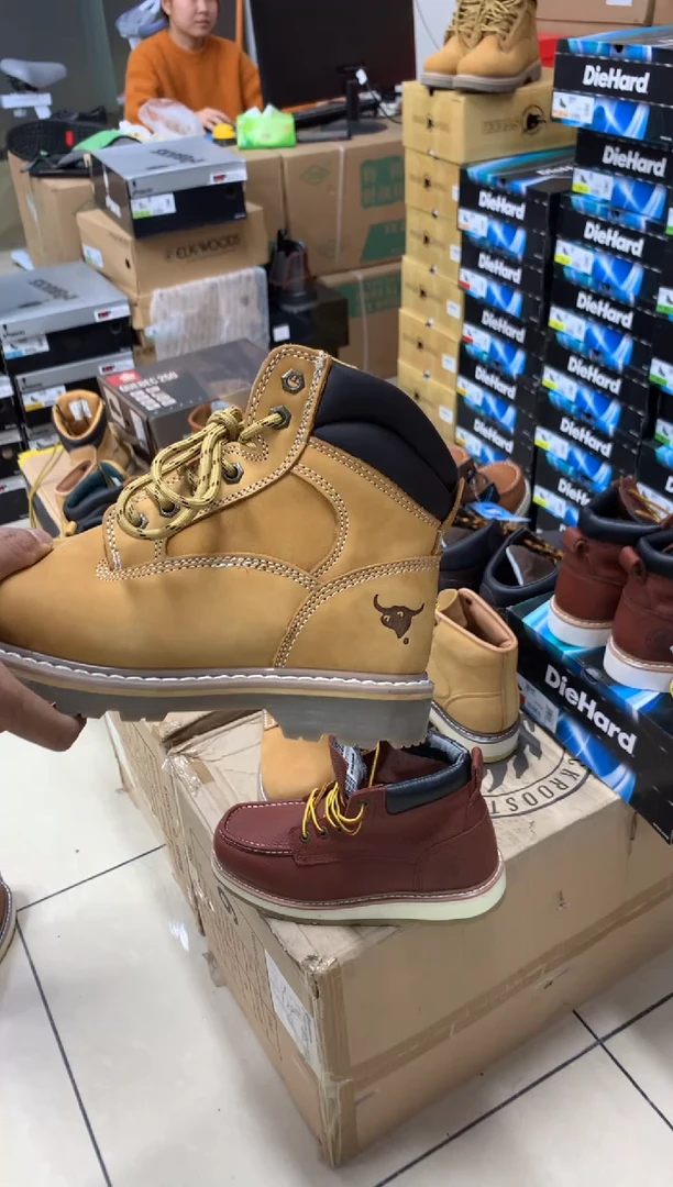 织物41码，牛头1，皮鞋码，牛皮工装靴，默认微瑕 个别鞋面有胶印