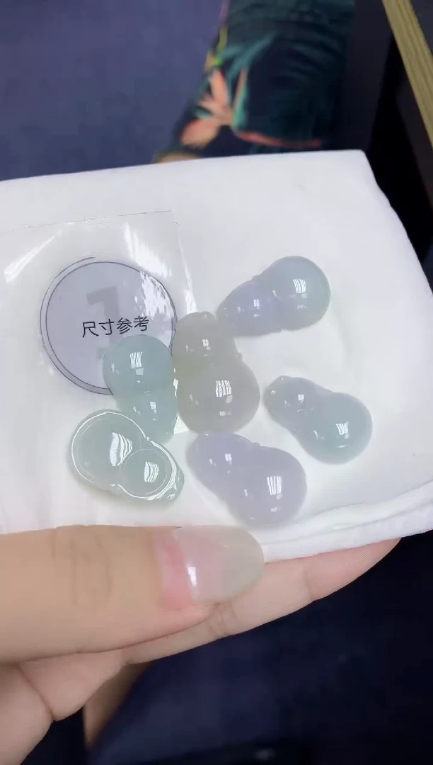 翡翠未镶嵌颈饰天然缅甸翡翠A货多样性发其一