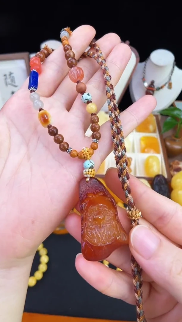 琥珀未镶嵌珠宝奇石柒月