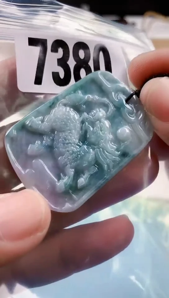 【闪购商品】翡翠挂件未镶嵌天然翡翠吊坠挂件