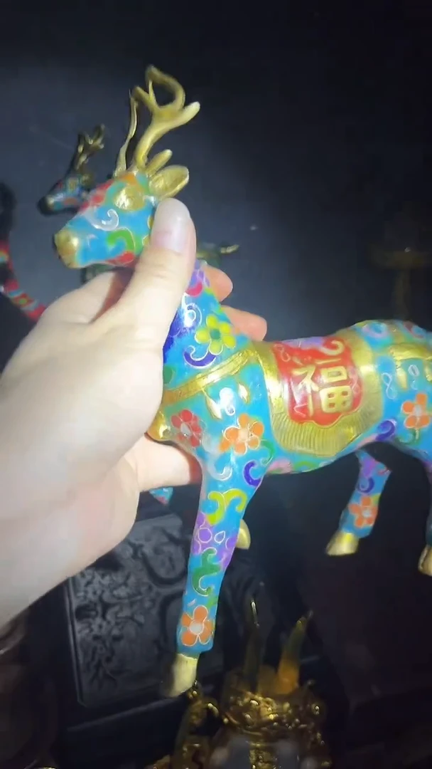 1件..鹿造型.........