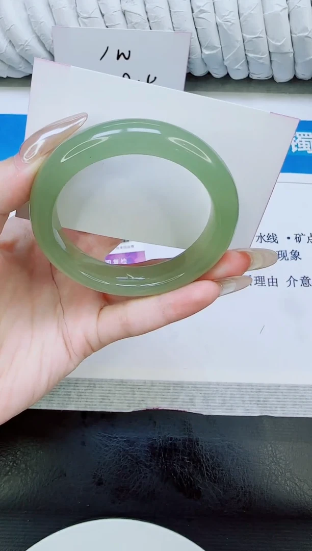 未镶嵌手镯石英质玉60/54.2