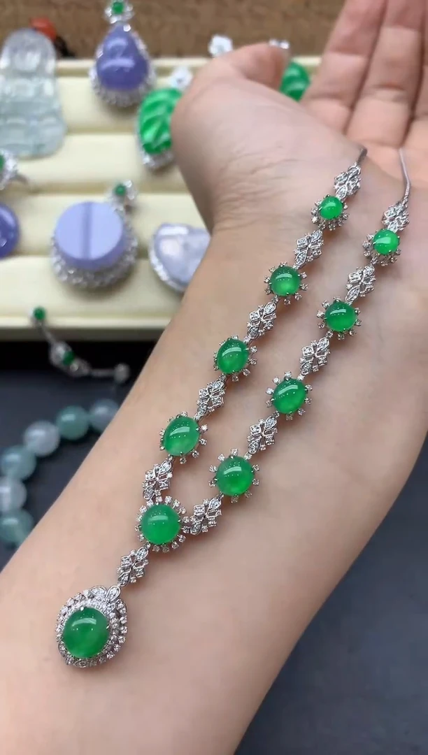 【闪购商品】翡翠颈饰18K金镶嵌570-中国好珍宝