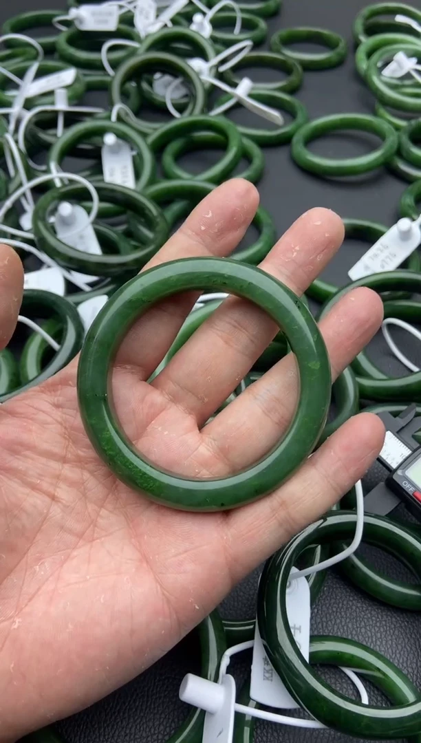 未镶嵌手镯和田玉（碧玉）89-57.7