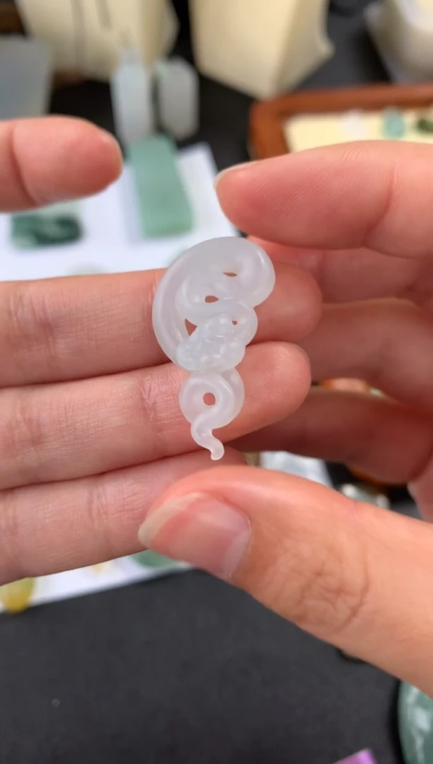 【闪购商品】定制翡翠未镶嵌翡翠