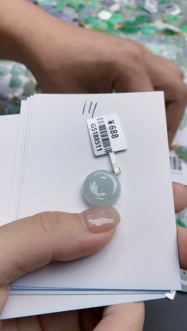 【闪购商品】翡翠颈饰18K金镶嵌天然缅甸翡翠A货