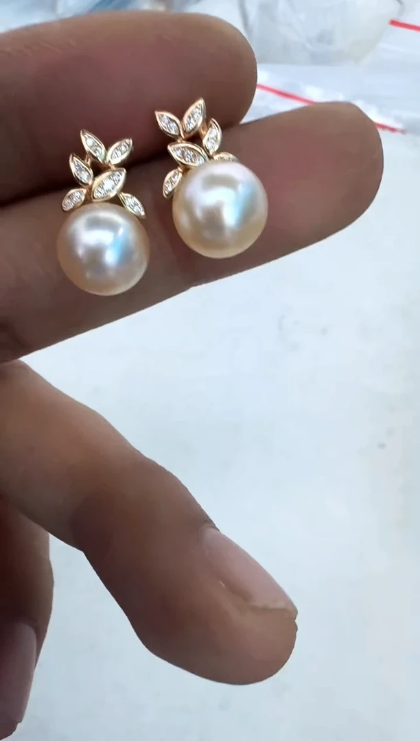 【闪购商品】海水珍珠耳饰银S925镶嵌耳钉