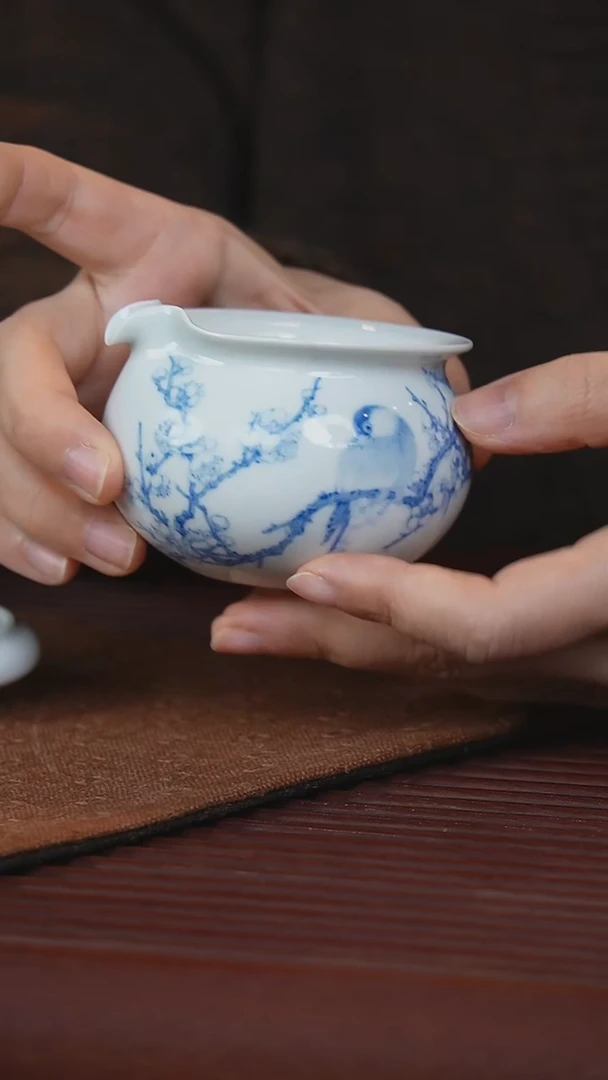 梅花小鸟公道杯手绘