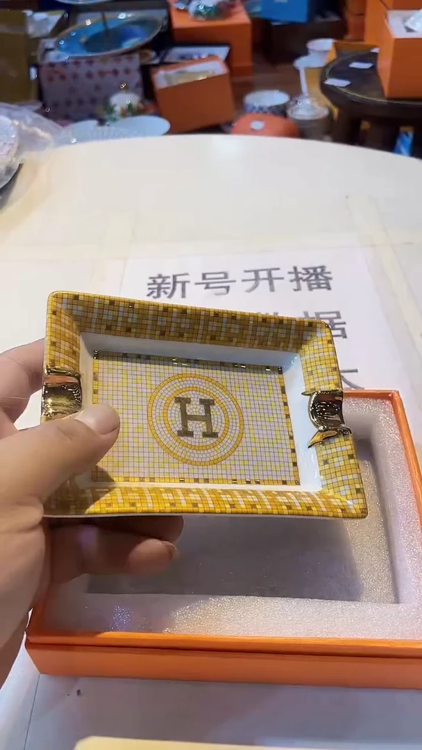 杯鸿辉家品牌瓷器，京东包邮！