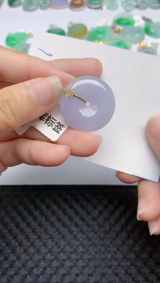 翡翠18K金镶嵌颈饰天然翡翠A货