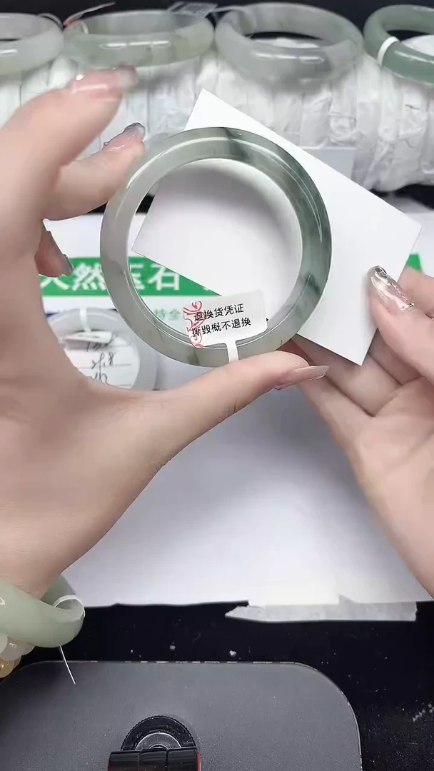 未镶嵌手镯石英质玉133-53/54