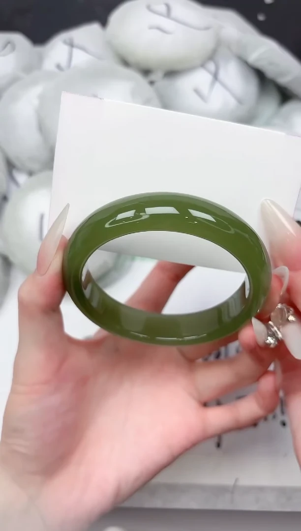 未镶嵌手镯石英质玉286-59.3