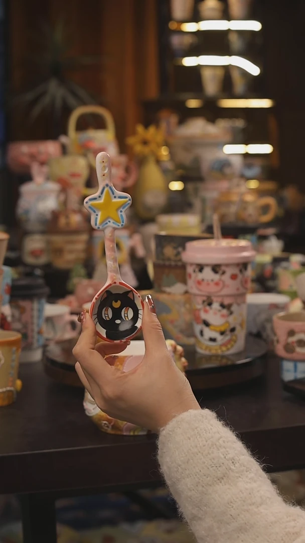 景德镇釉下彩绘设计师款式陶瓷