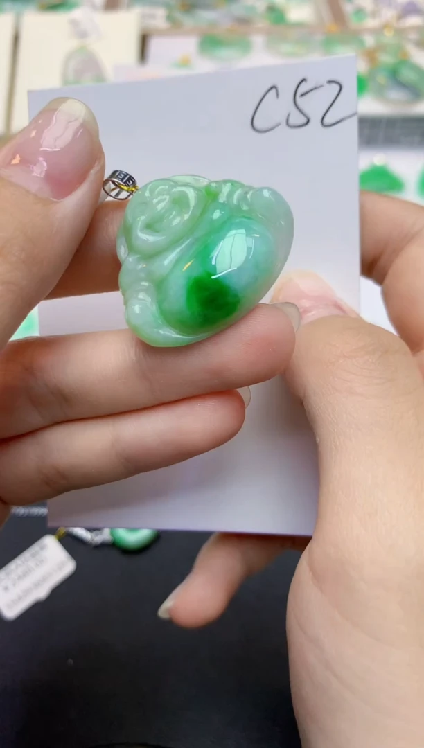 翡翠18K金镶嵌颈饰天然缅甸A货翡翠