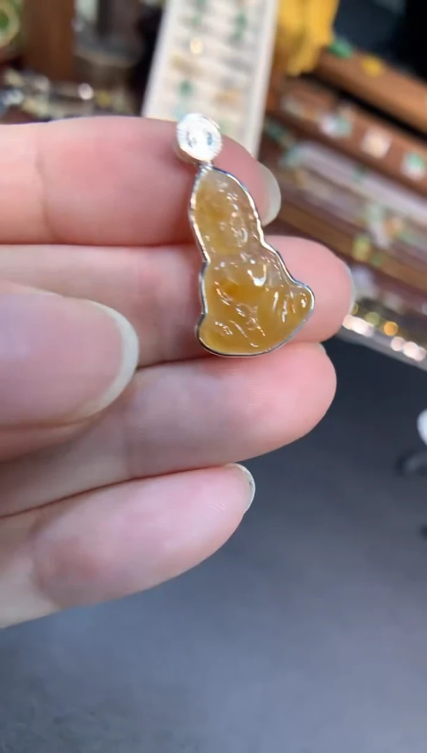 翡翠银S925镶嵌颈饰观音