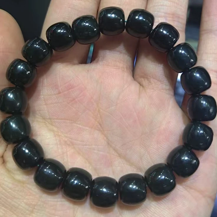 和田玉青玉黑油青手串