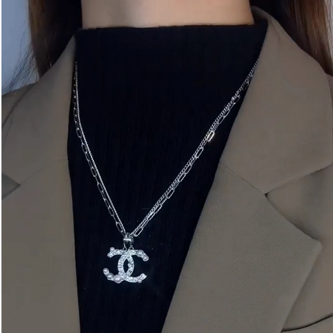 【不掉色】双C字母项链轻奢秋冬新款简约时尚个性长款毛衣链