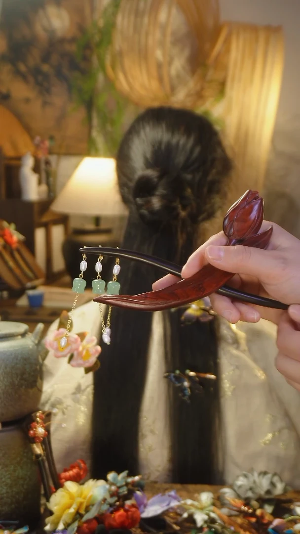 木铃兰步摇加郁金香素簪组合