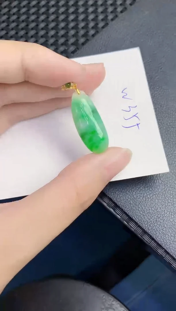 翡翠未镶嵌颈饰天然翡翠緬甸A貨