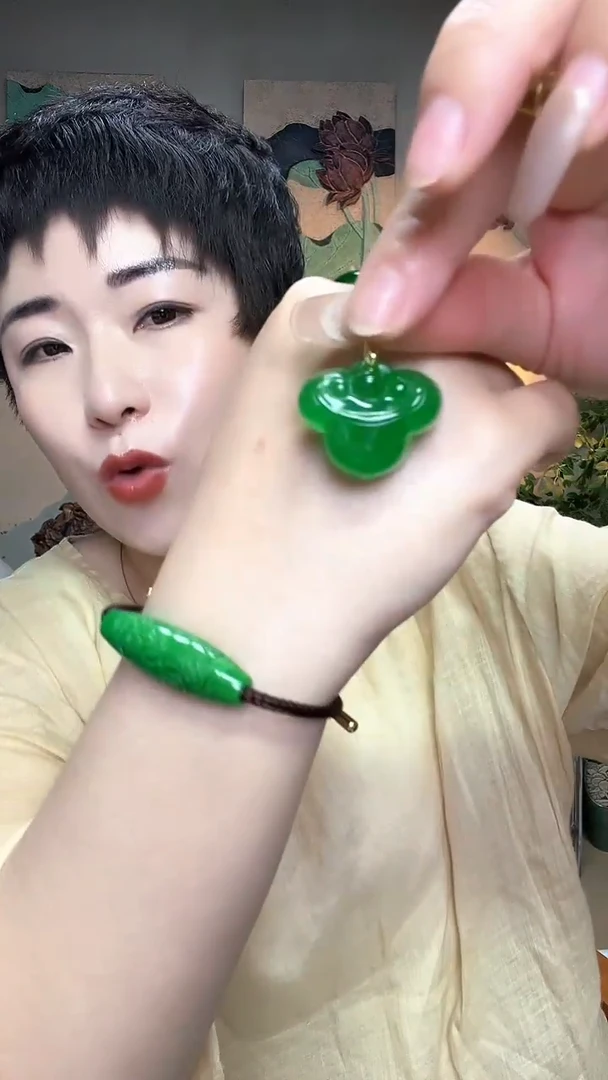 吊坠(赠链)合金翡翠680