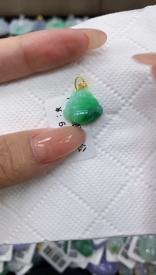 颈饰18K金镶嵌翡翠11111111111