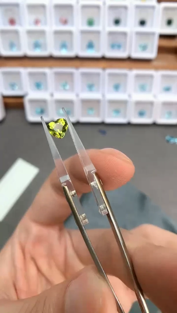未镶嵌裸石定制碧玺1.36ct