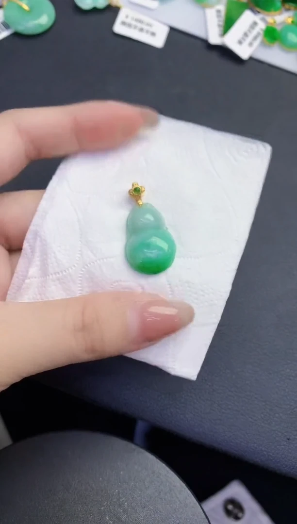 颈饰未镶嵌翡翠缅甸天然翡翠a货