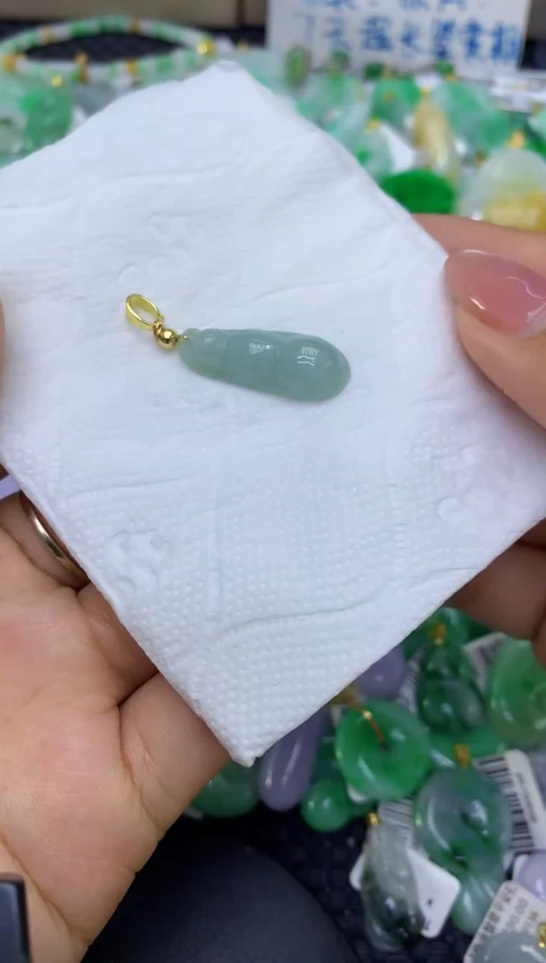 颈饰未镶嵌翡翠天然缅甸A货翡翠