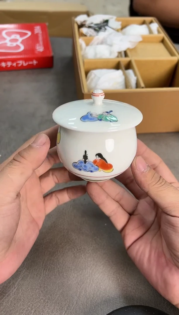 深川制手绘胶质釉六歌仙盖杯