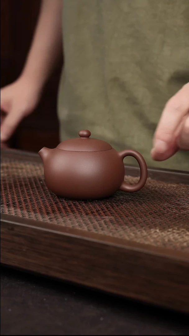 茶杯紫砂底槽清西施