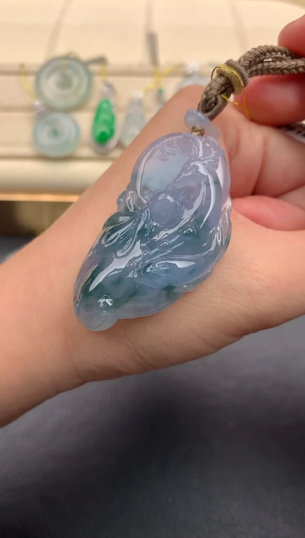 翡翠未镶嵌颈饰F339