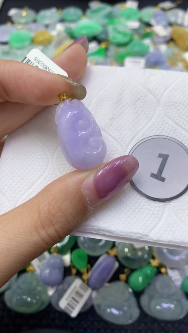 颈饰18K金镶嵌翡翠天然缅甸翡翠A货