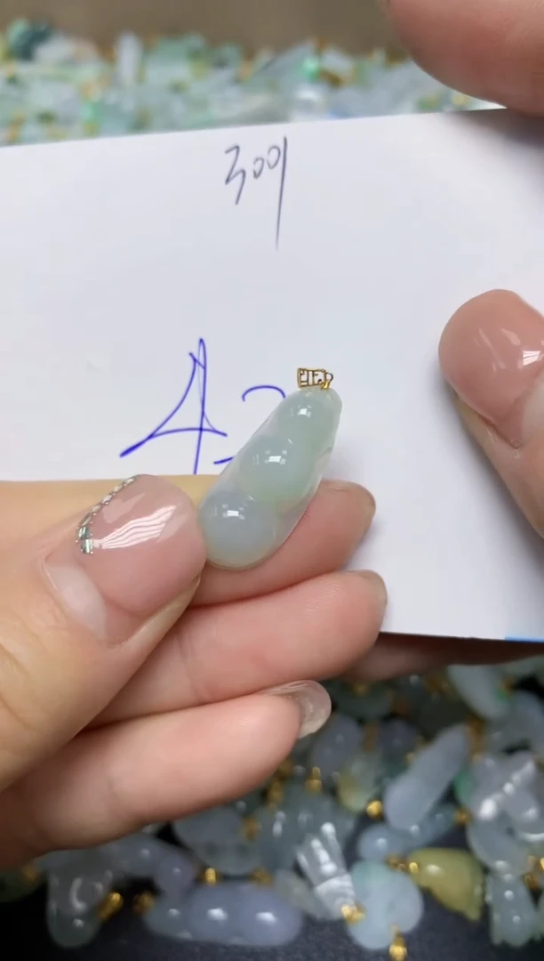 【闪购商品】翡翠挂件18K金镶嵌 天然翡翠A货