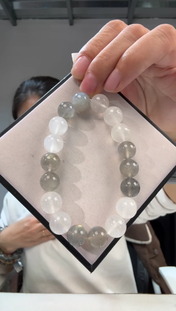 未镶嵌手链拉长石优0203  约11mm