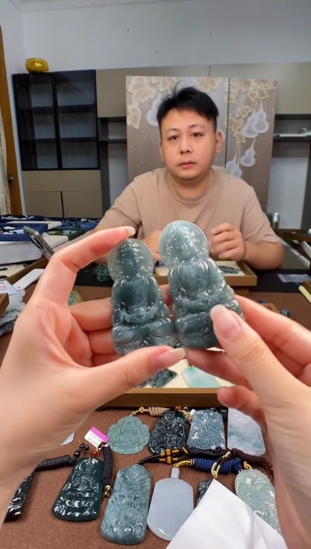 颈饰未镶嵌翡翠 多样性发其一