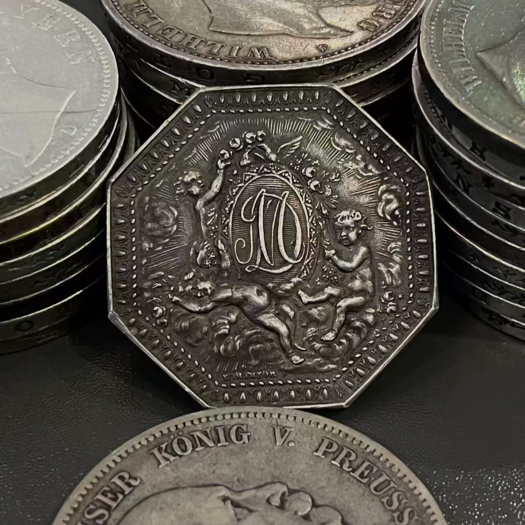 三个小天使”贵族婚姻八角