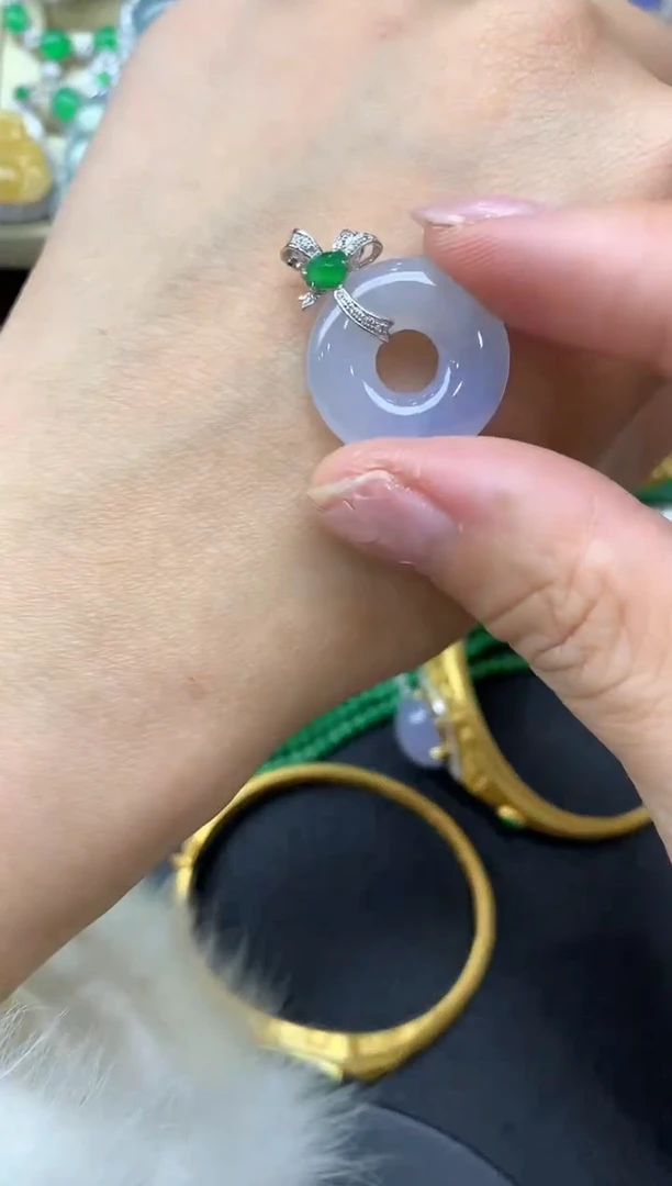 【闪购商品】翡翠颈饰18K金镶嵌268中国好珍宝